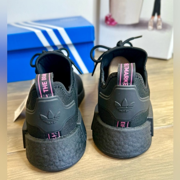 NEW! Adidas Black & Pink NMD_R1 Sneakers - Picture 6 of 17